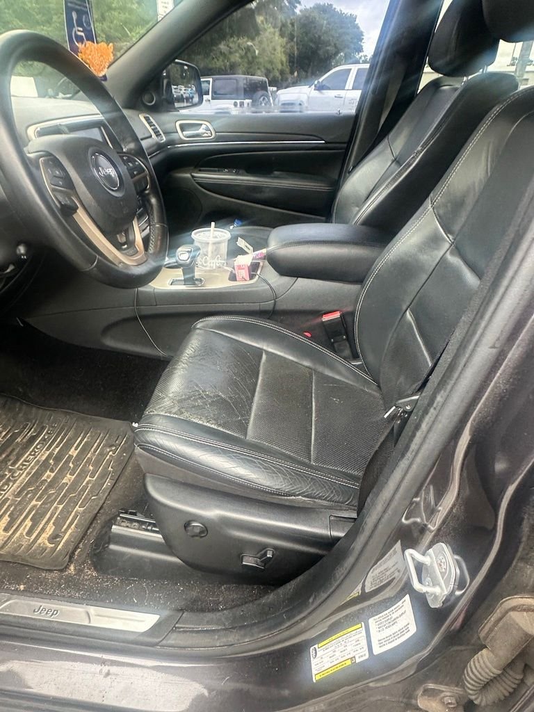 Used 2014  Jeep Limited image 5