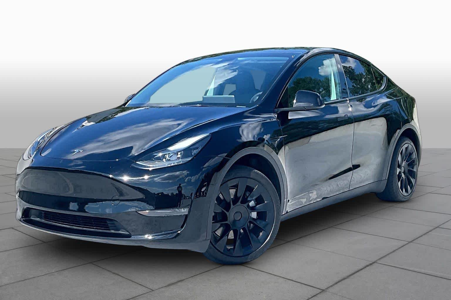 2024 Tesla Model Y Long Range Dual Motor All-Wheel Drive's photo