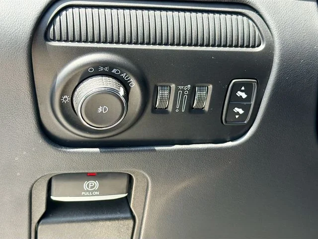 Used 2022 Black Jeep Series II image 10