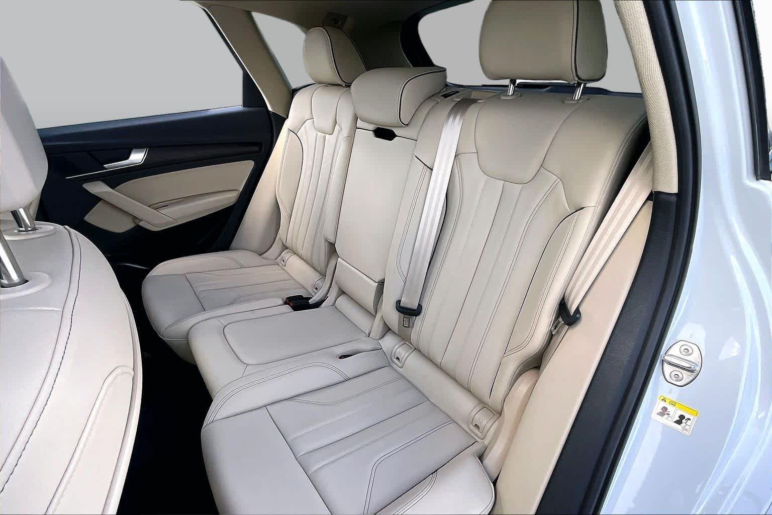 Used 2024 Glacier White Metallic Audi S line Premium image 20