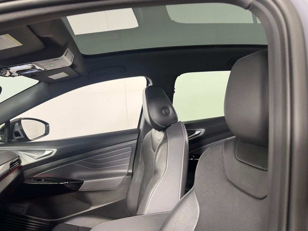 Used 2023 Gray Volkswagen Pro S image 23