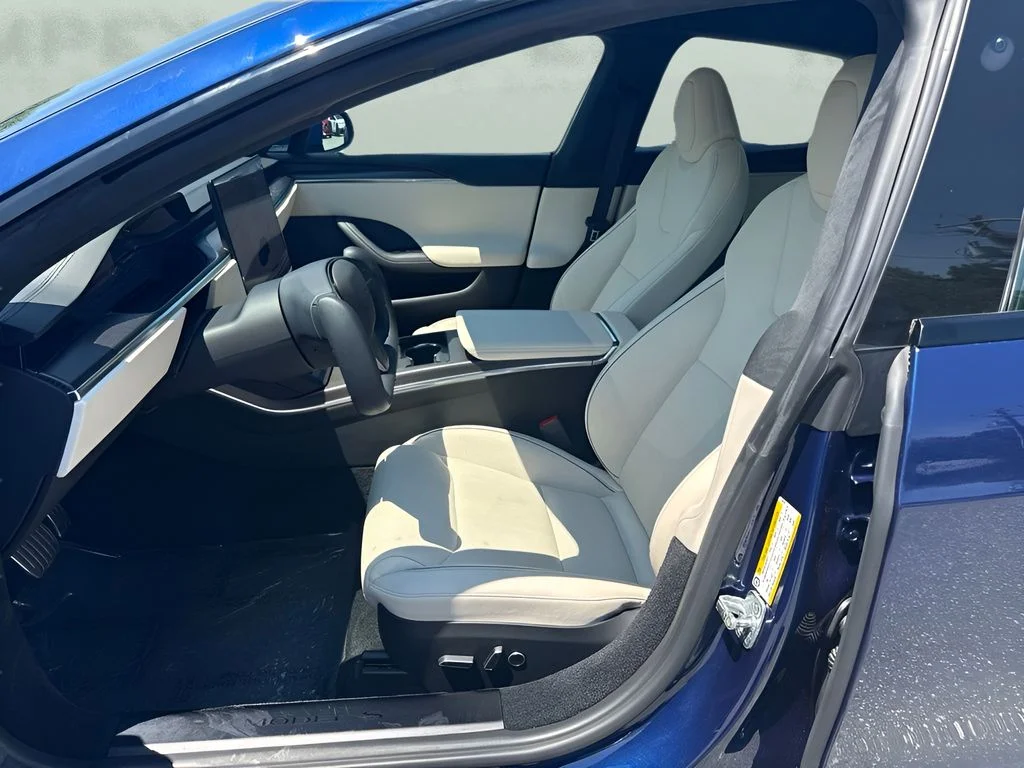 Used 2021 Blue Tesla Plaid image 5