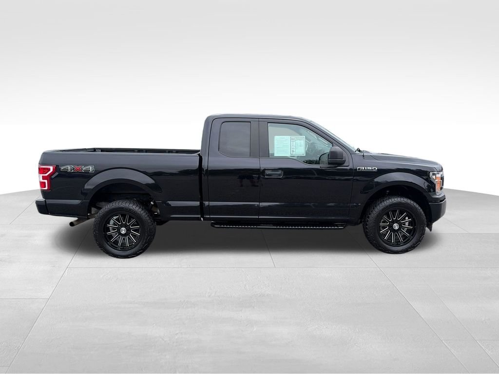 Used 2020 Black Metallic Ford XL image 7