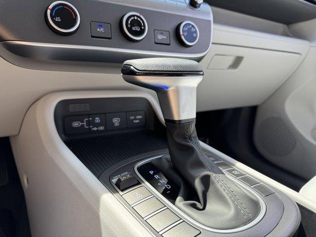 2026 Hyundai Kona SE - Photo 40