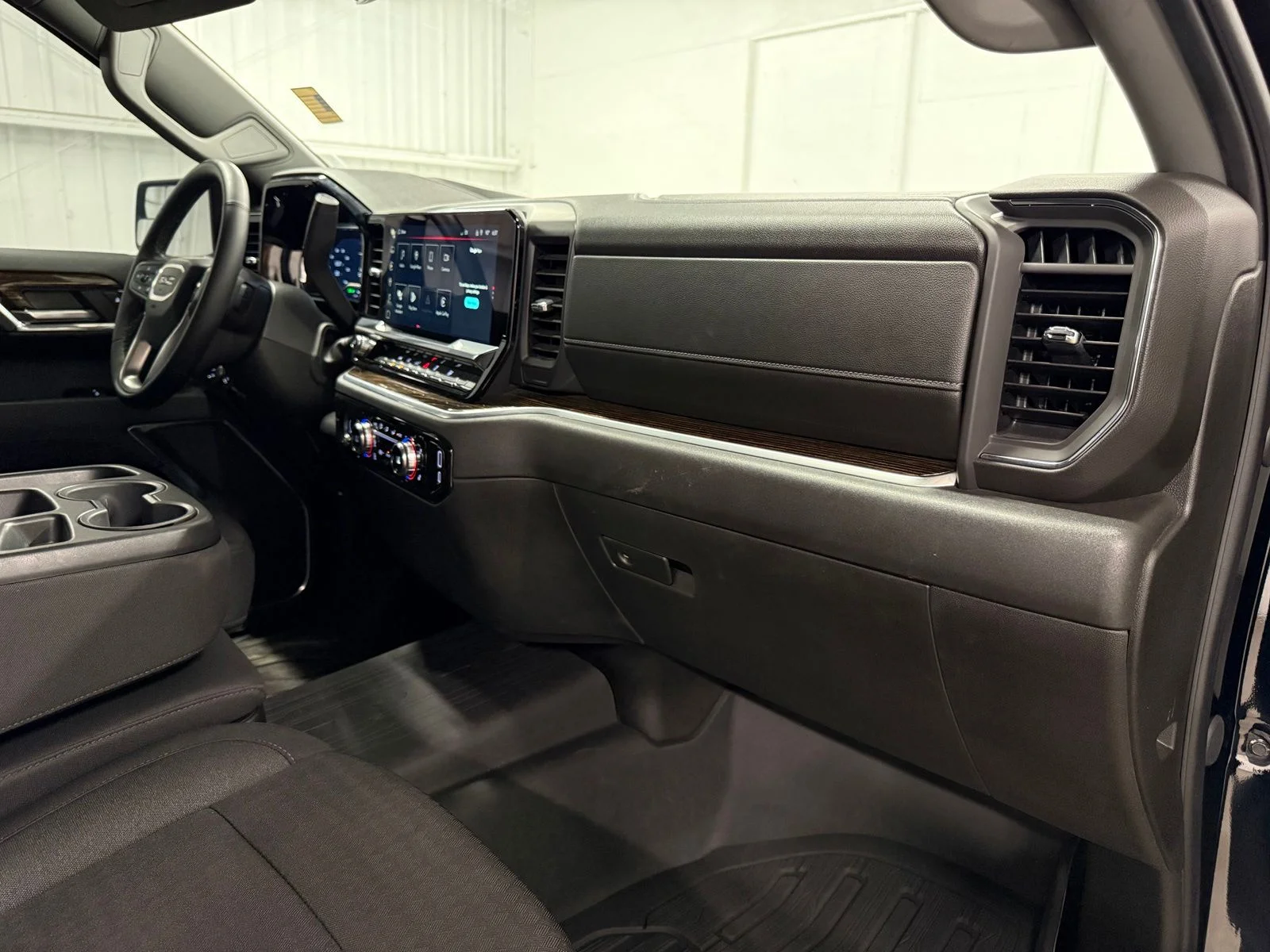 Used 2024 Black GMC Elevation image 24