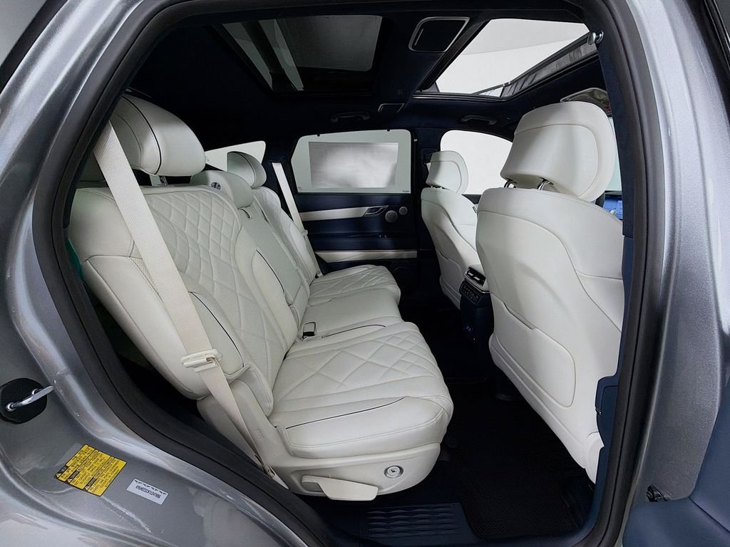 New 2026 Savile Silver Genesis 3.5T Prestige image 30