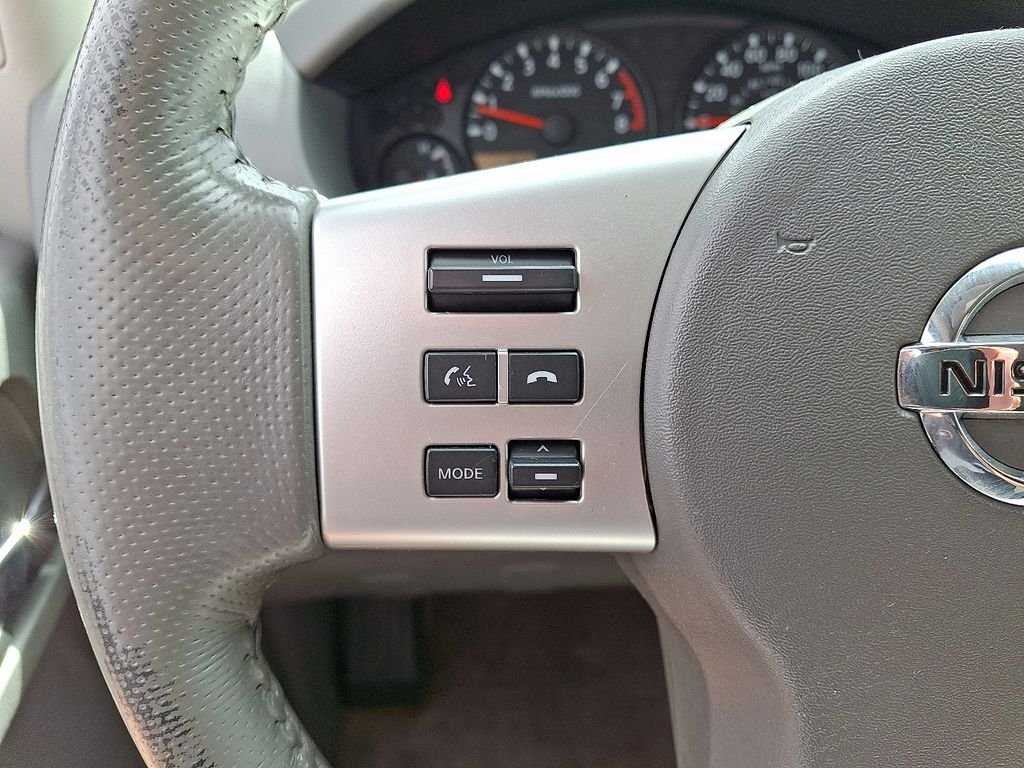 Used 2018 White Nissan SV image 19