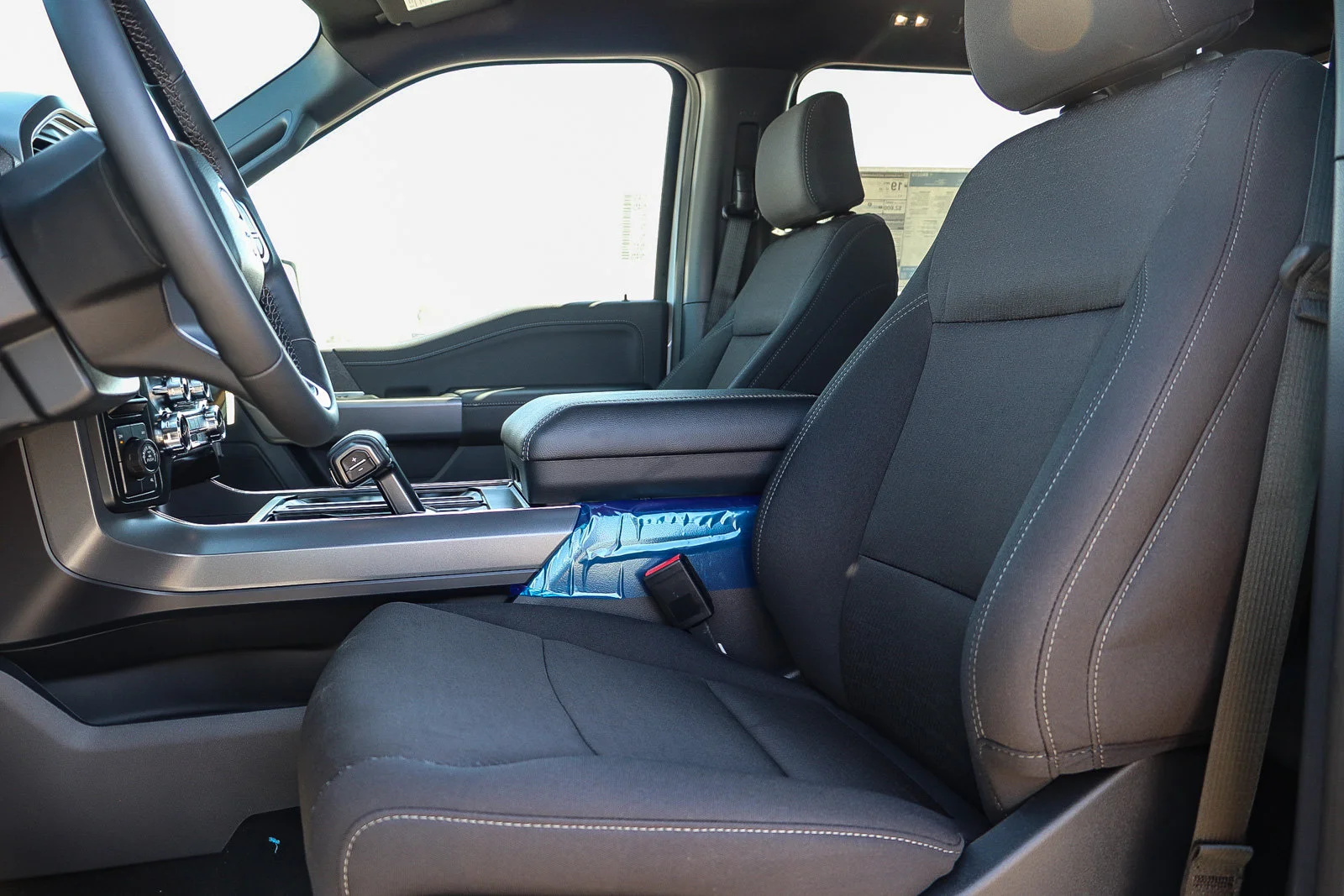 New 2026 Carbonized Gray Metallic Ford XLT image 20
