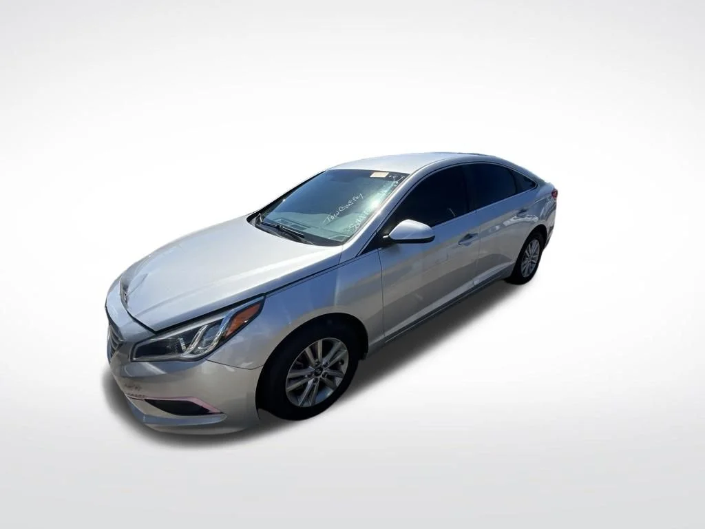 Used 2017 Silver Hyundai Base image 2