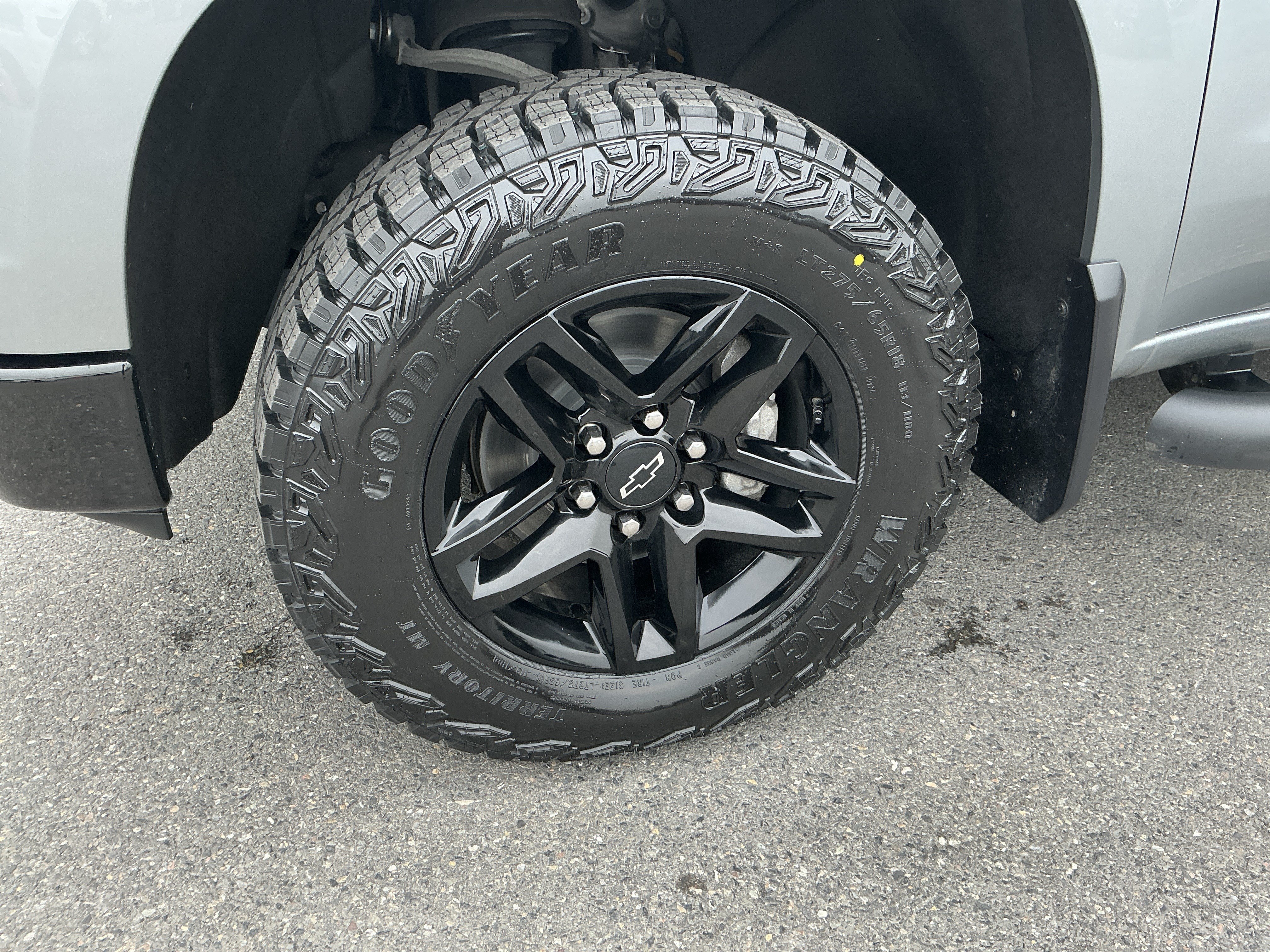 Used 2024 Sterling Gray Metallic Chevrolet Custom Trail Boss image 9