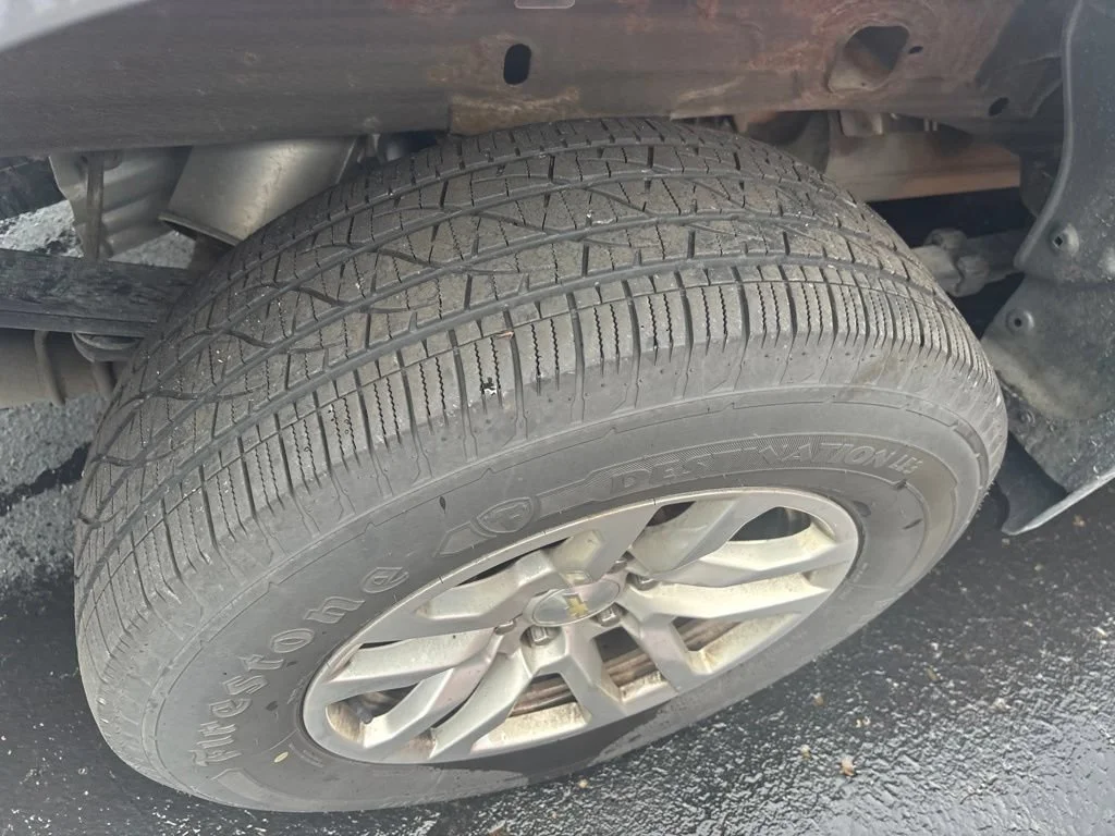 Used 2019 SATIN STEEL METALLIC Chevrolet LT image 6
