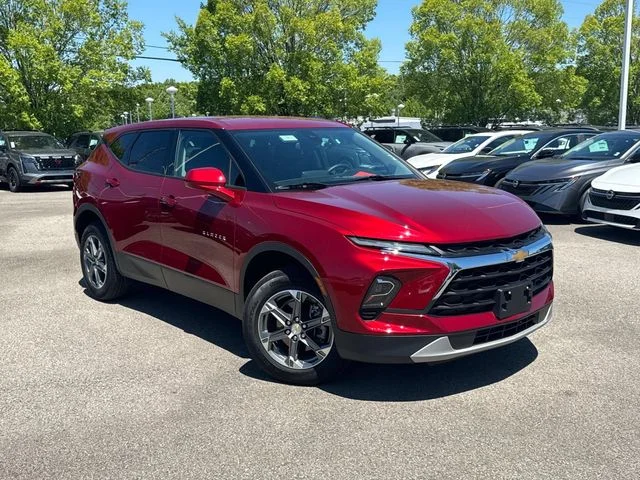 Used 2025 Red Chevrolet LT image 2