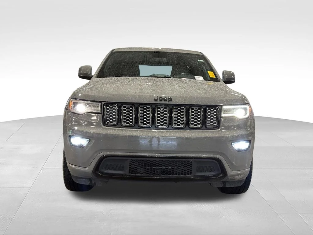 Used 2020 Gray Jeep Altitude image 26