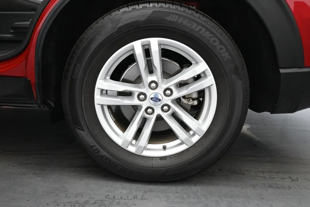 Used 2023 Red Ford XLT image 21