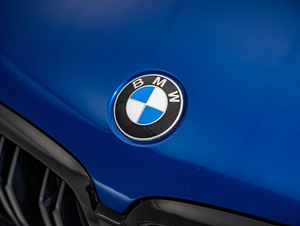 Used 2020 Marina Bay Blue Metallic BMW Competition image 12