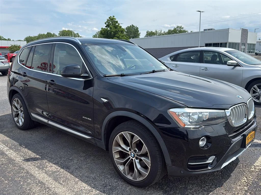 Used 2017 Jet Black BMW xDrive28i image 2