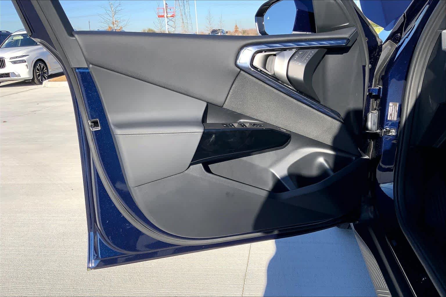 Used 2026 Tanzanite Blue II Metallic BMW 30 xDrive image 10