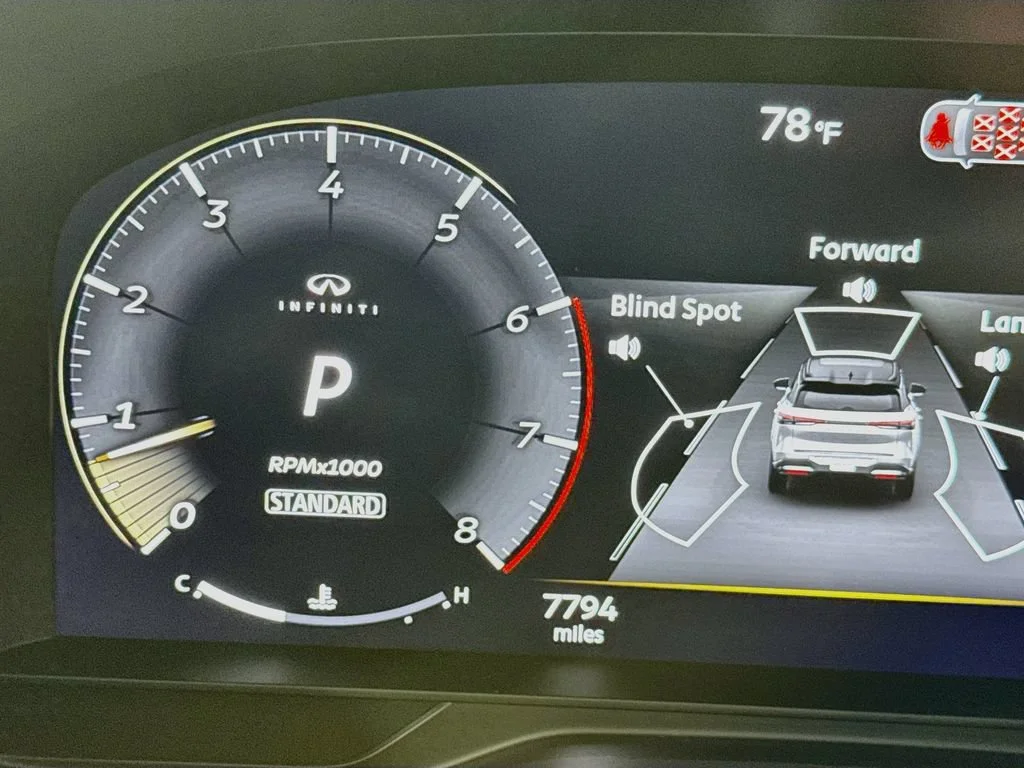 Certified Used 2027 White INFINITI PURE image 17