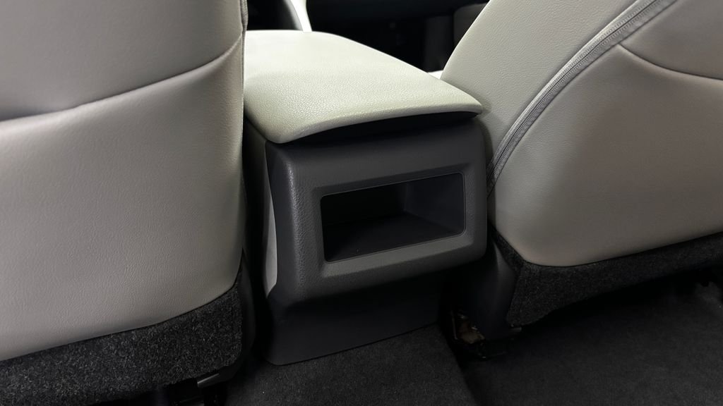 Used 2020 White Toyota SE image 23