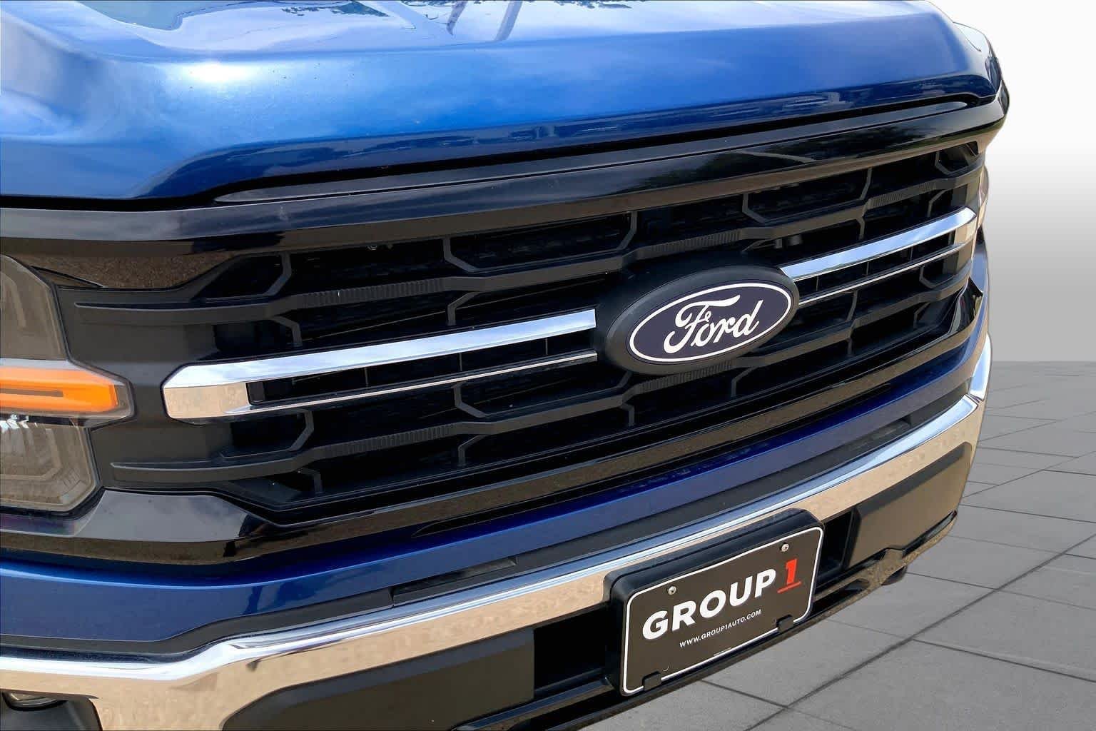 Used 2025 Atlas Blue Metallic Ford XLT image 37