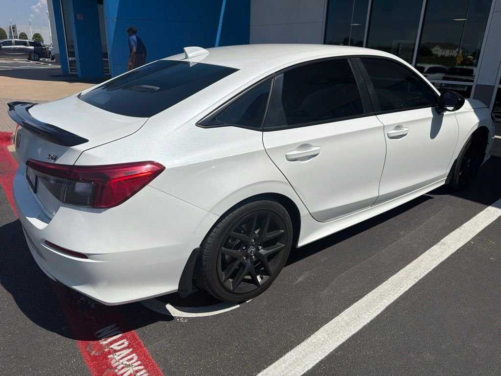Used 2022 Platinum White Pearl Honda Si image 4