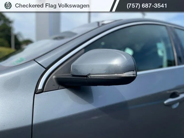 Used 2017 Bright Silver Metallic Volvo T5 image 2