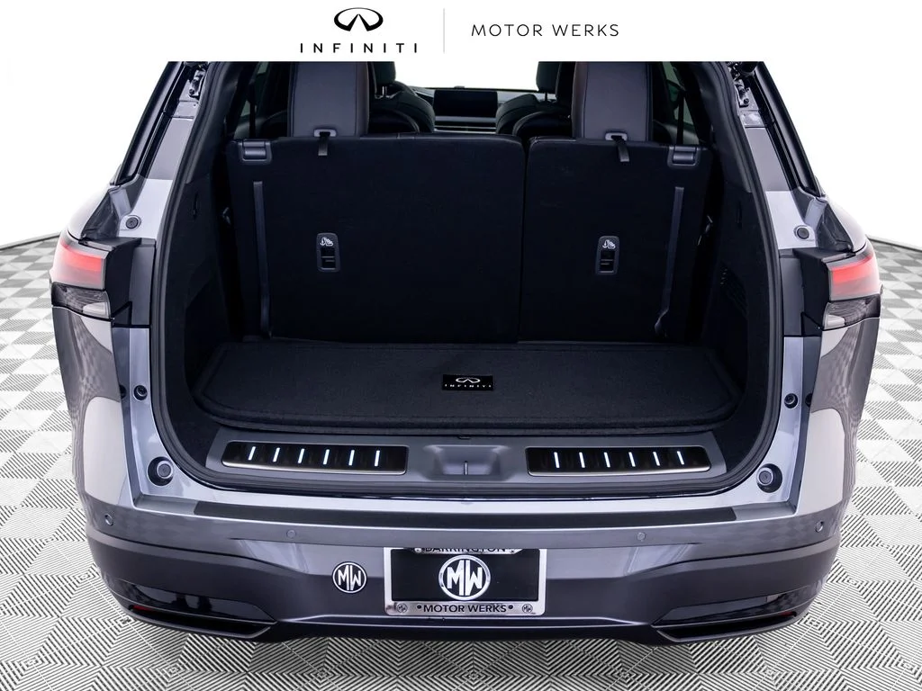 New 2027 2T GRPT SHDW INFINITI Sport AWD image 32