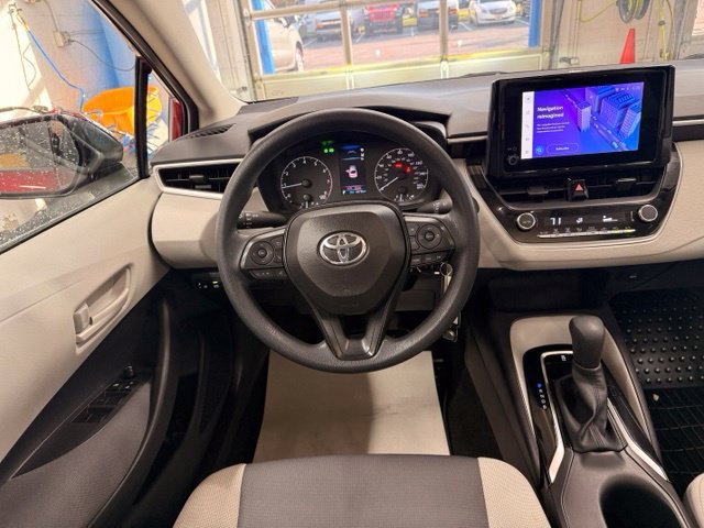 Used 2024  Toyota LE image 19
