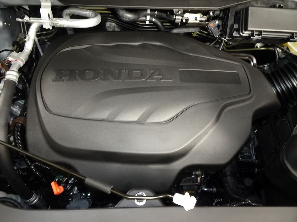 New 2026 Solar Silver Metallic Honda RTL image 10