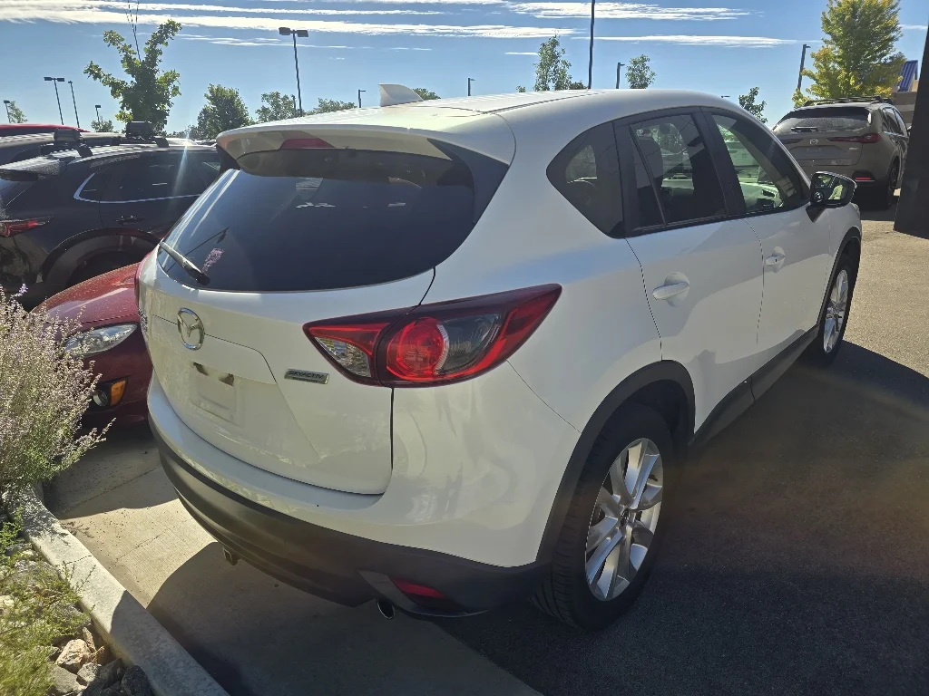 Used 2015 Crystal White Mica Mazda Grand Touring image 4