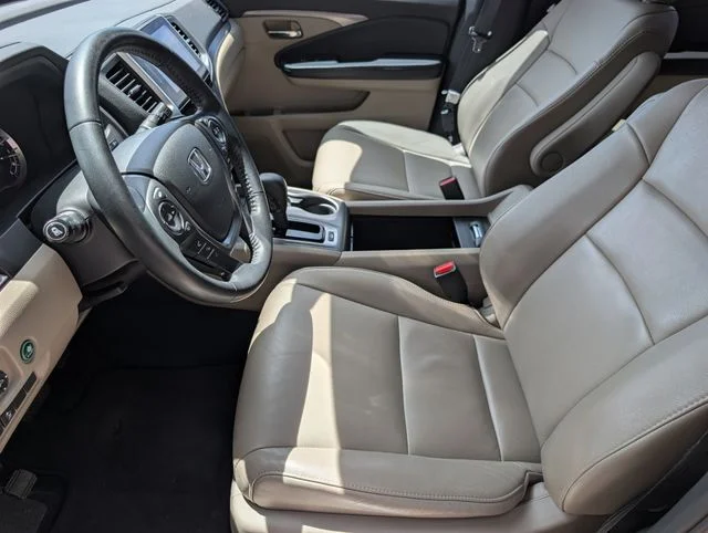 Used 2016 White Diamond Pearl Honda EX-L image 8