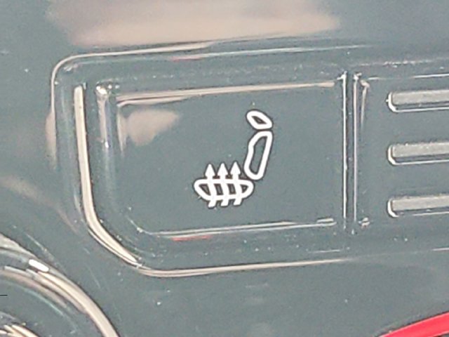 Used 2023 Silver Jeep Altitude image 34