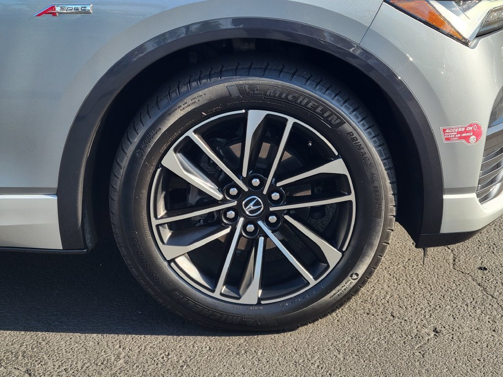 Used 2024 Mercury Silver Metallic Acura A-Spec AWD image 5