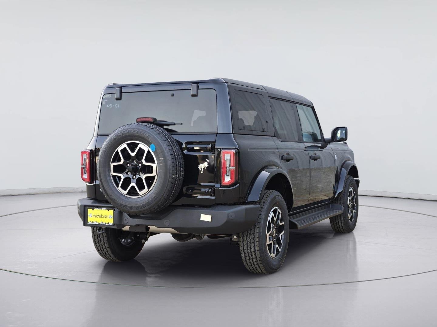 New 2026 Shadow Black Ford Outer Banks® image 4