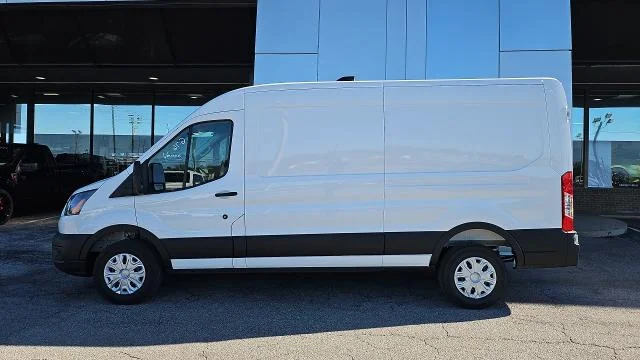New 2026 Oxford White Ford 250 XL Medium Roof image 17