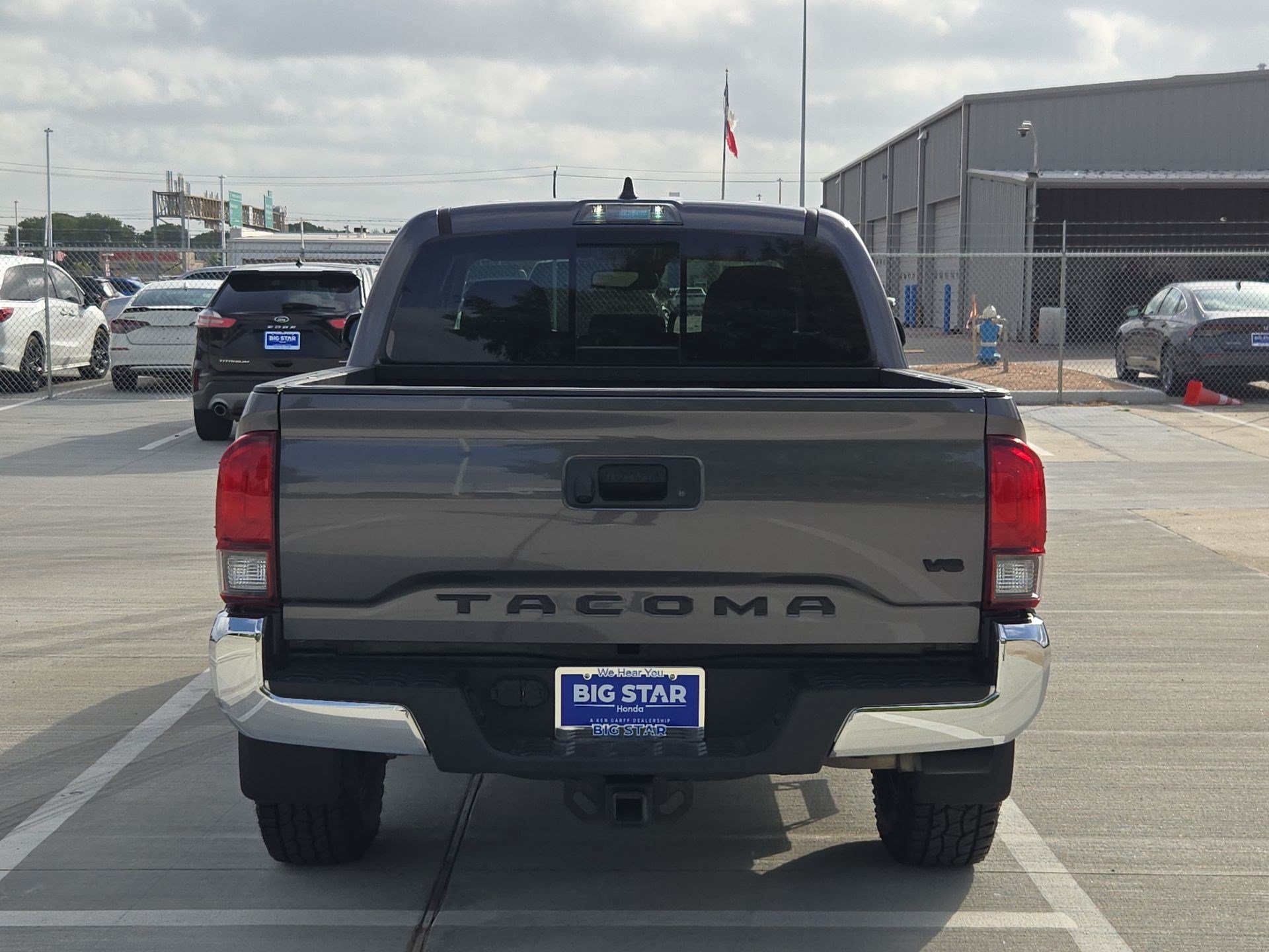 Used 2021 Magnetic Gray Metallic Toyota SR5 image 4