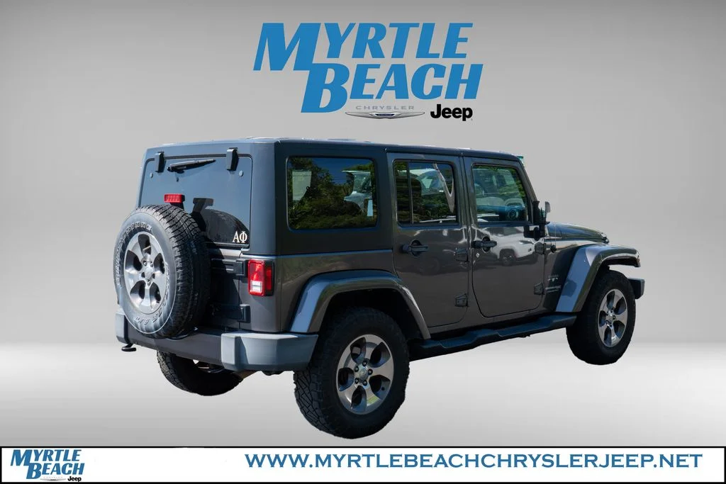 Used 2018 Granite Crystal Metallic Clearcoat Jeep Unlimited Sahara image 6