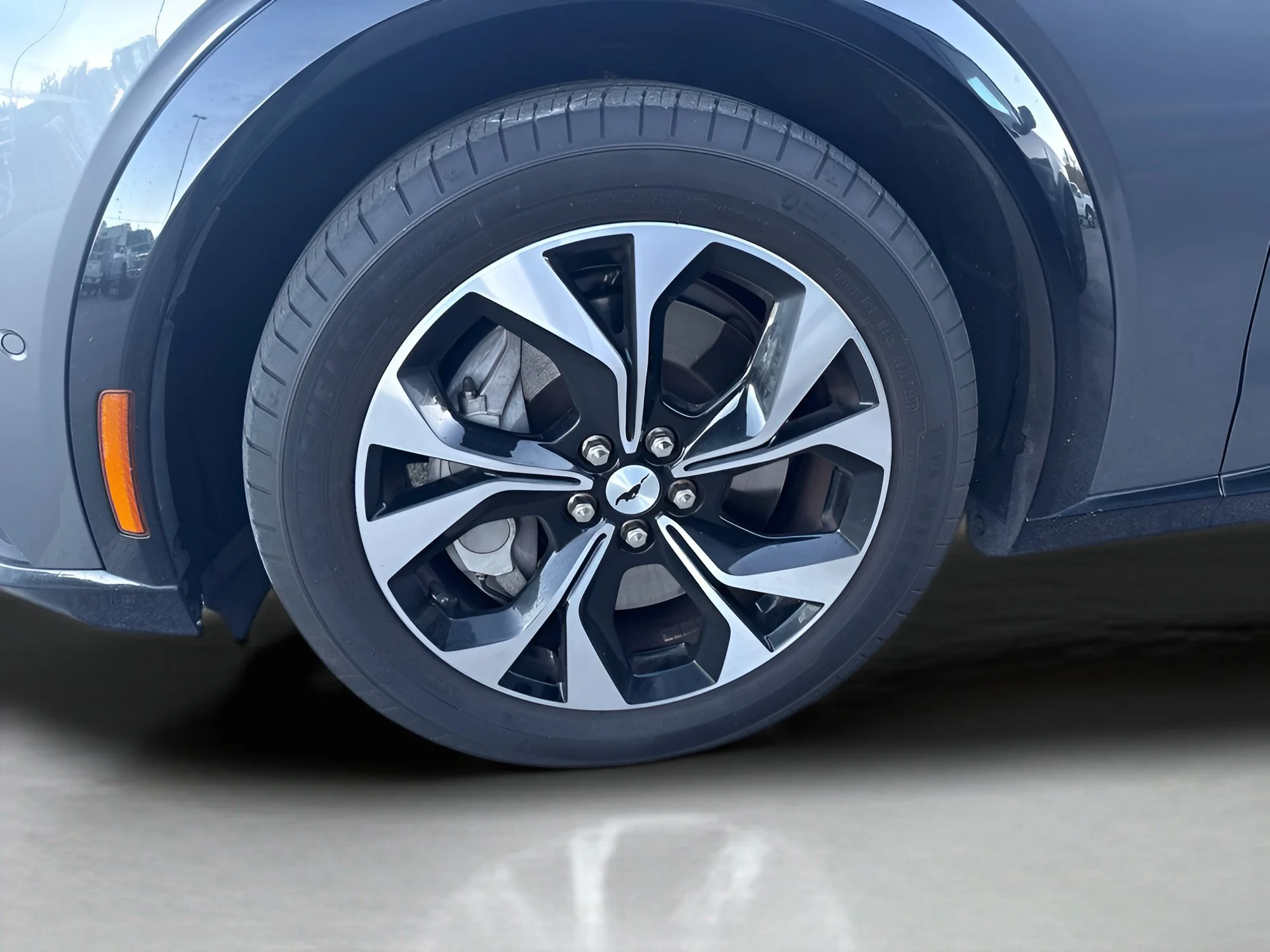 Certified Used 2023 Gray Metallic Ford Premium image 8