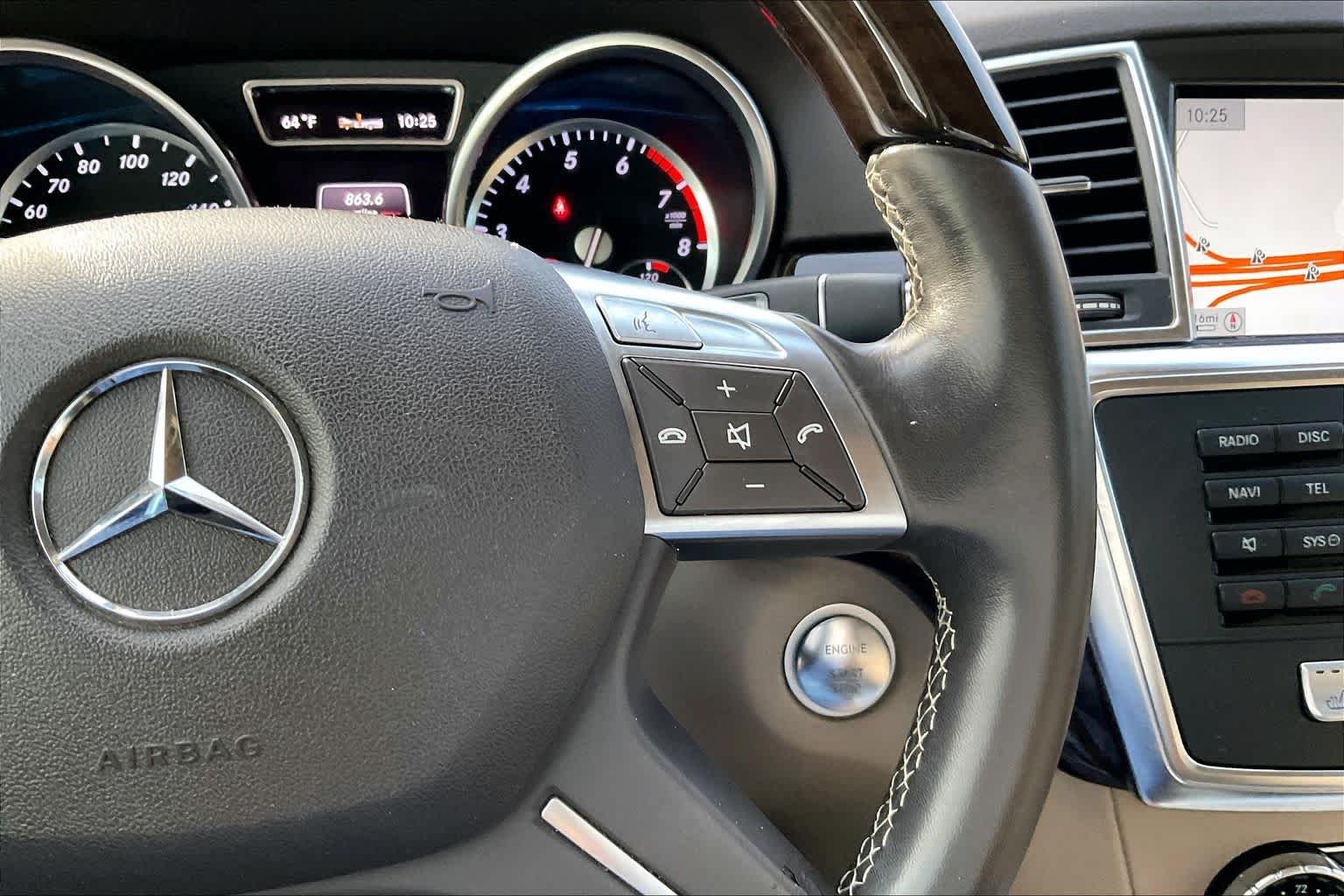 Used 2013 Black Mercedes-Benz ML 350 image 22