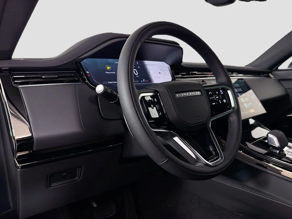 New 2026 Fuji White Land Rover SE image 9