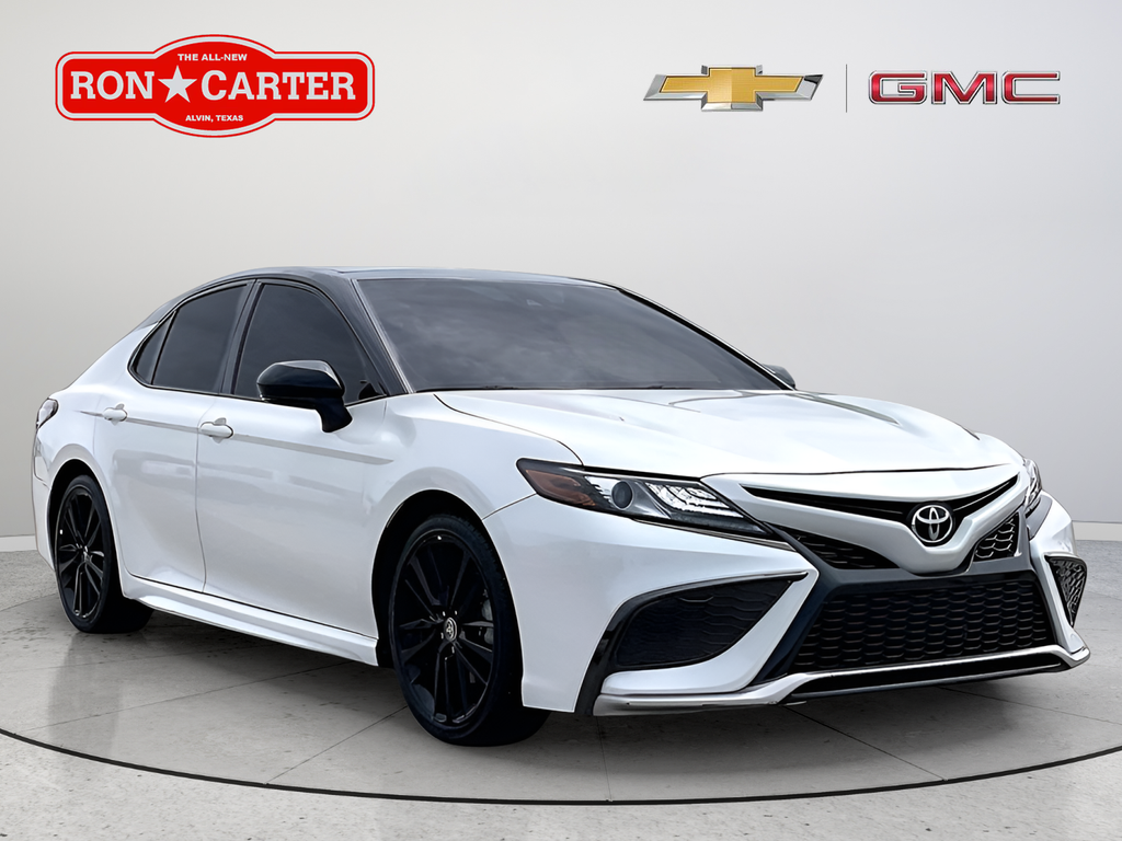 Used 2022 White Toyota XSE V6 image 1
