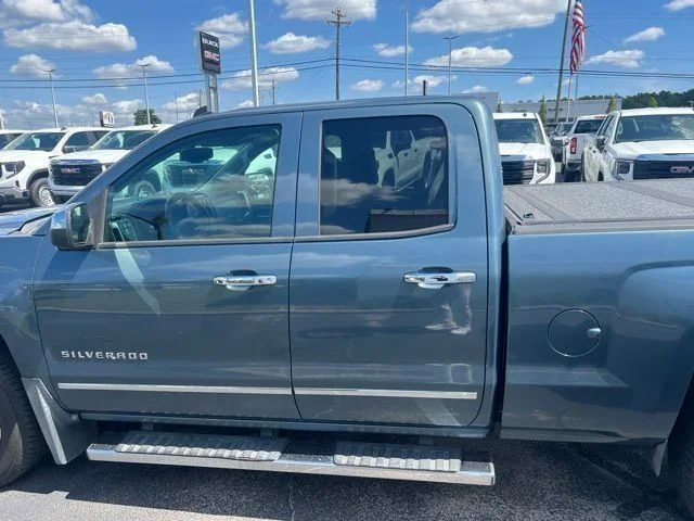 Used 2014 Blue Chevrolet LTZ image 8