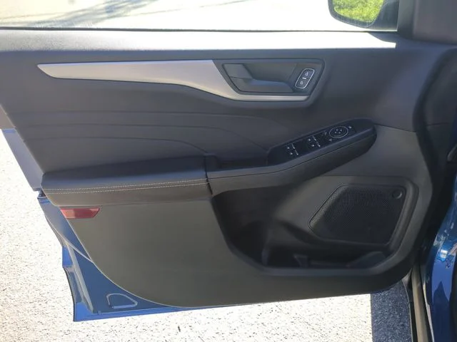 Used 2023 Blue Ford Active image 12