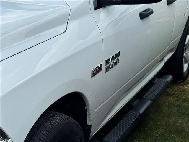 Used 2016 White Ram Express image 7