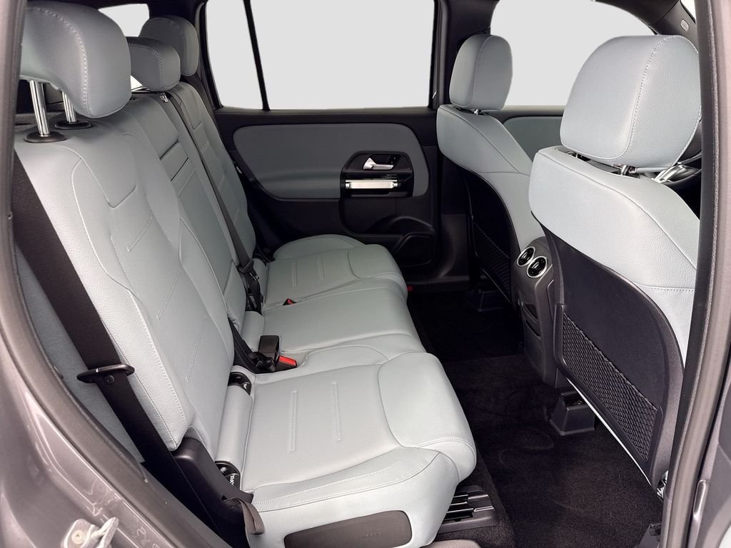 New 2026 Mountain Grey Metallic Mercedes-Benz GLB 250 image 20
