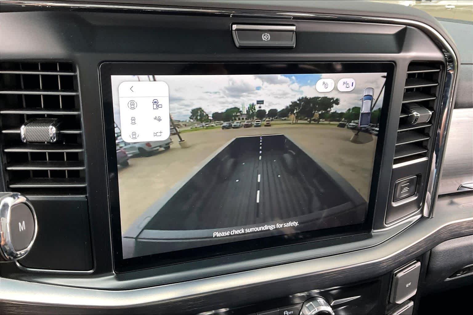 Used 2026 Carbonized Gray Metallic Ford LARIAT image 33