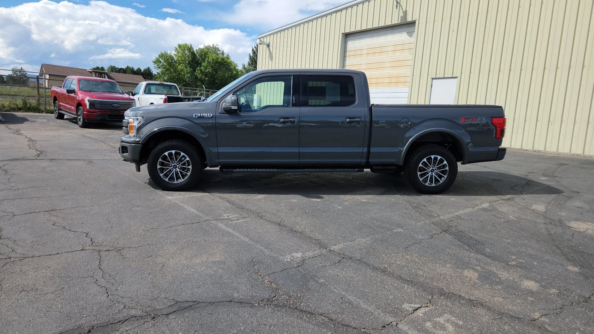 Certified Used 2018 Lead Foot Ford LARIAT image 5