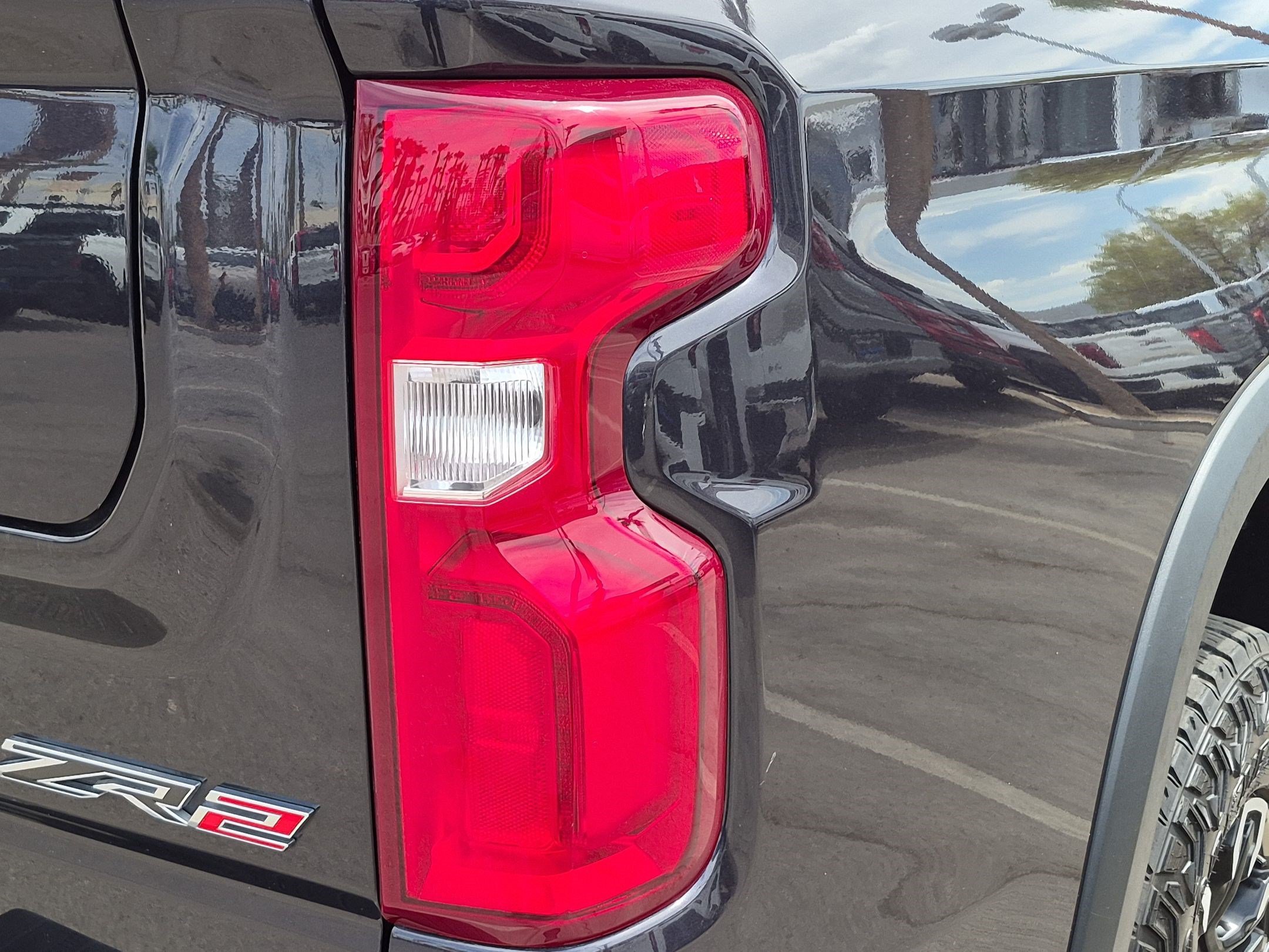 2022 Chevrolet Silverado 1500 ZR2 - Photo 11