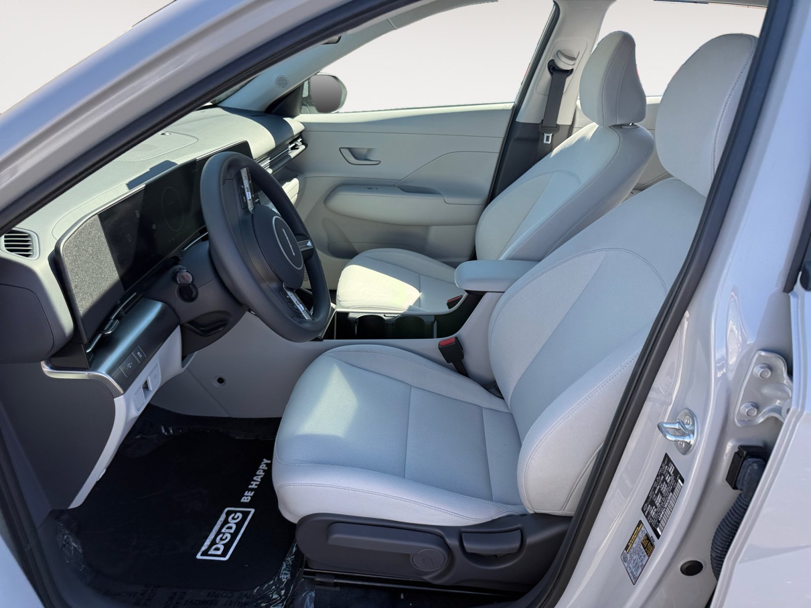 Certified Used 2025 Cyber Gray Metallic Hyundai SE image 10