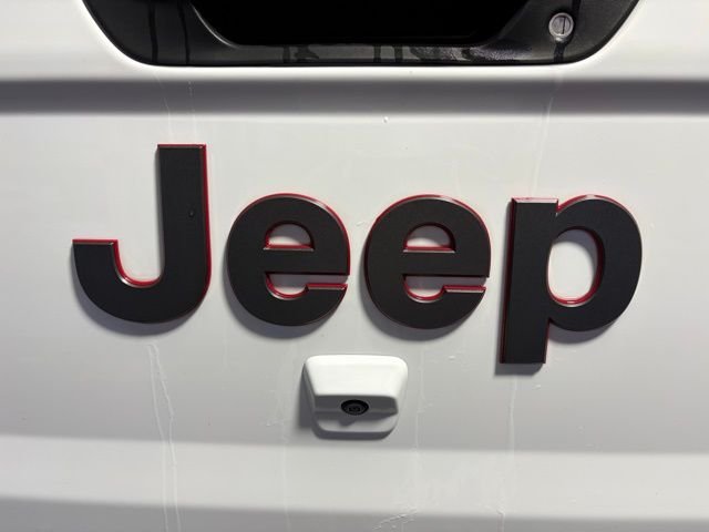 Certified Used 2024 White Jeep Rubicon image 11